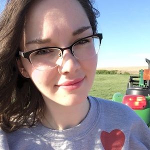 Meet your Posher, Amy